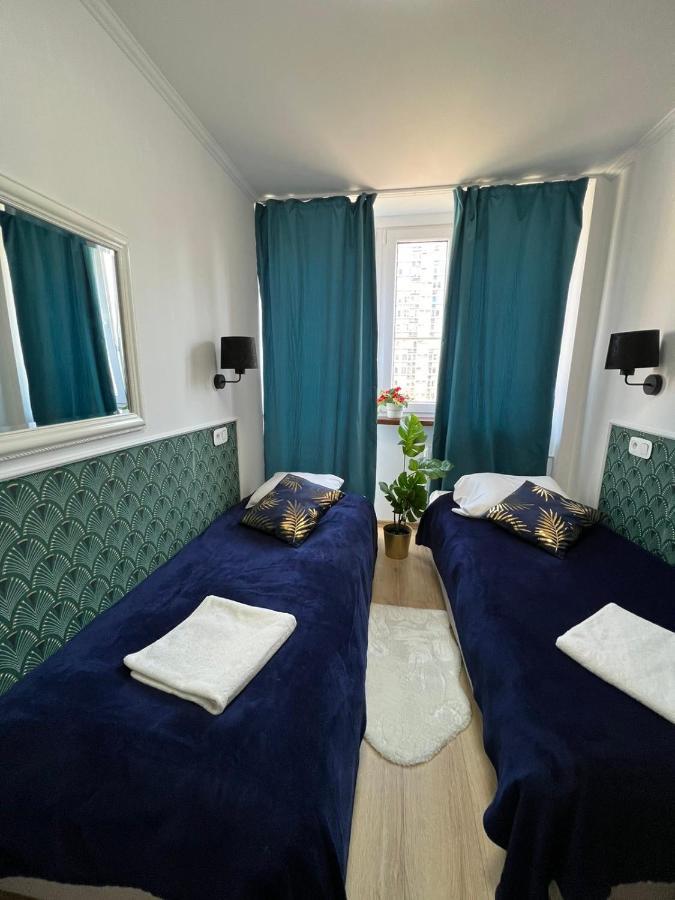 Unitapartaments Short Rent Apartment In Warsaw By Metro Station Rondo Onz Apart With 3Bedrooms 23 Buitenkant foto