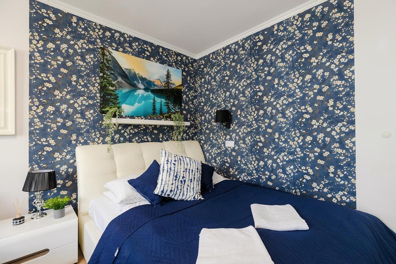 Unitapartaments Short Rent Apartment In Warsaw By Metro Station Rondo Onz Apart With 3Bedrooms 23 Buitenkant foto